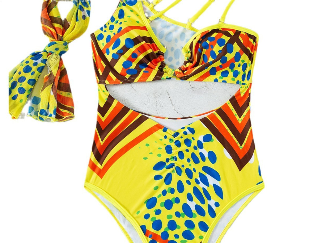 African Printed Swimsuit Women Swimwear Cut Out Monokini Shoulder Beach Bathing Suits Totem Swimming Suit 210520
