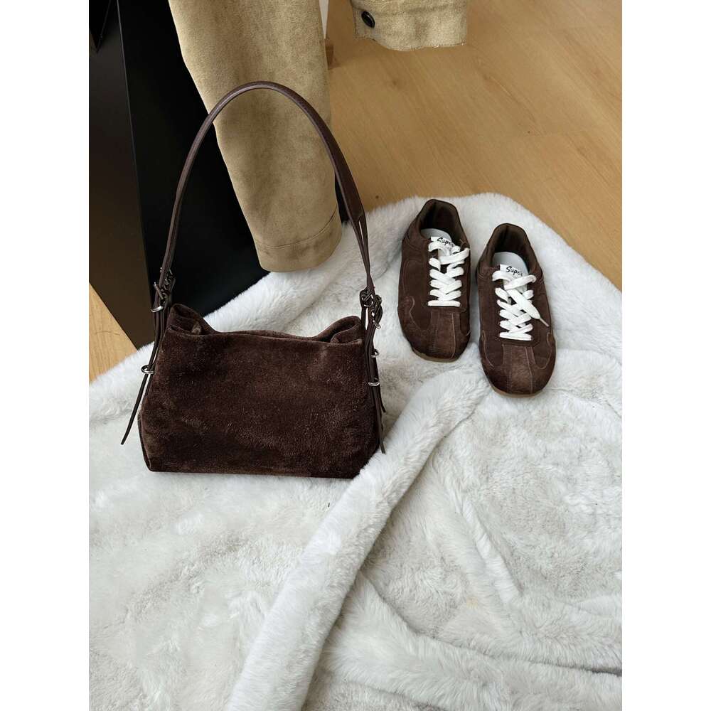 Luxury shoulder bag autumn and winter new item frosted suede armpit bag for women Korean version fashionable simple handbag large capacity crossbody b