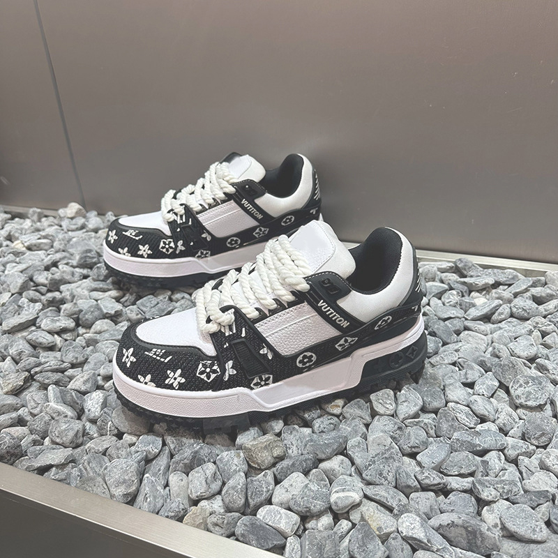 2026 Spring Casual Designer Sneakers Couple Style Anti slip Trendy Versatile Men's and Women's Sports Shoes