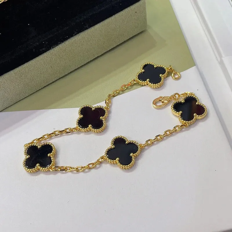 2026 Classic Women Four-Leaf Clover Designer Brand 18K Gold Luxury Diamond Bracelet Valentine's Day and Birthday Gift