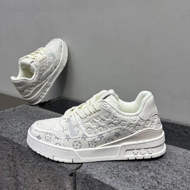 Free shipping Casual Shoes New Men Shoes 2026 Spring Trend Versatile Comfortable Sports Leisure Shoes Fashionable Breathable Board Shoes for Men black