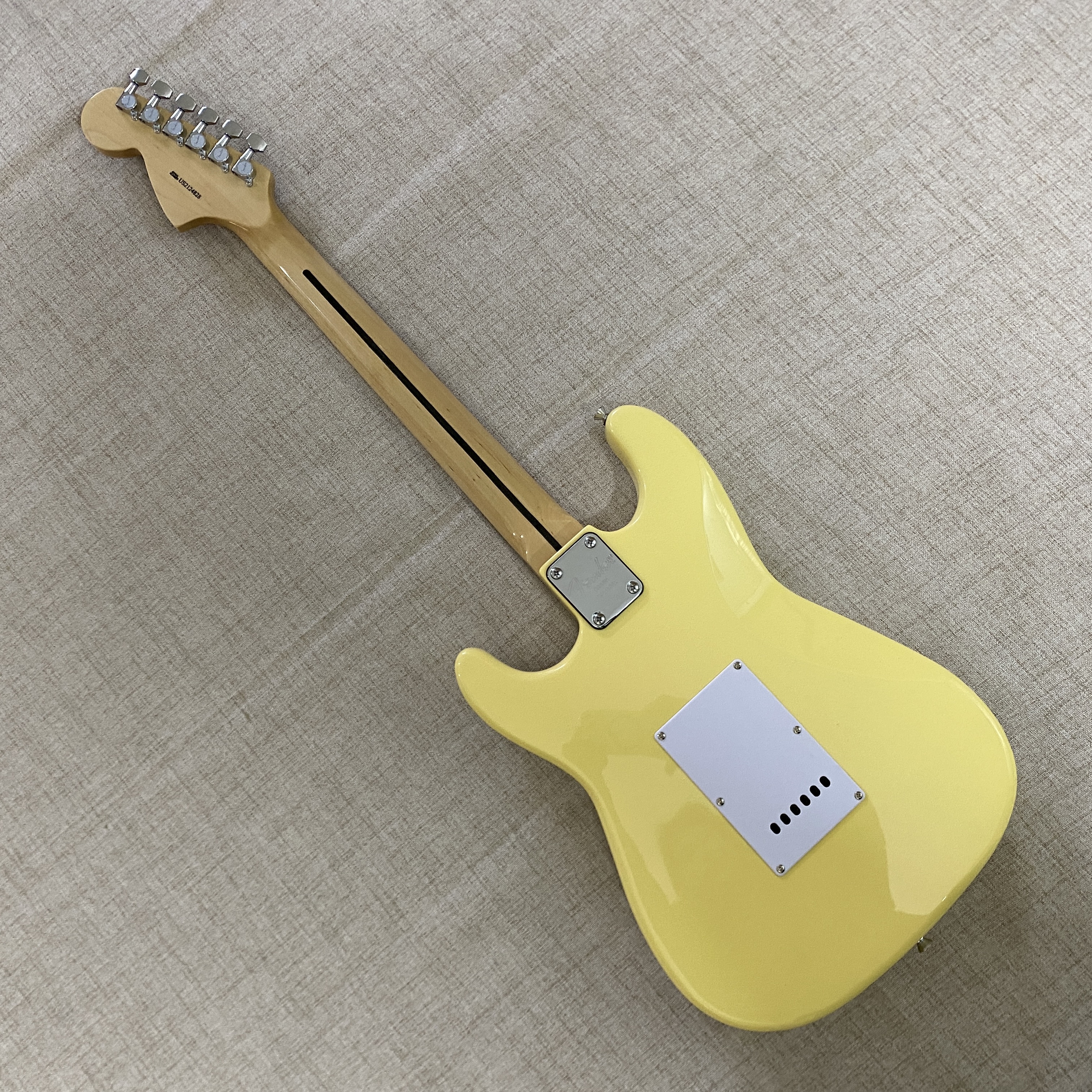 21frets Electric Guitar Maple Body, Maple Fretboard, Chrome Hardware, SSS Pickups, Quality Guarantee