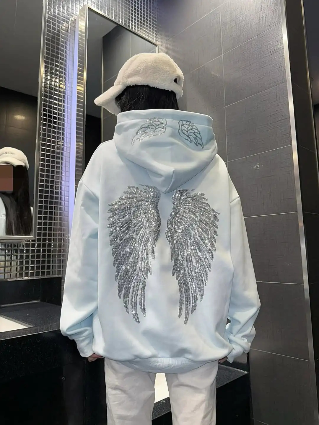 All Top Quality Aesthetic Silvery Wing Pattern Casual Oversizeds Style Hooded Pullovers Simple White Sweatshirts 260126