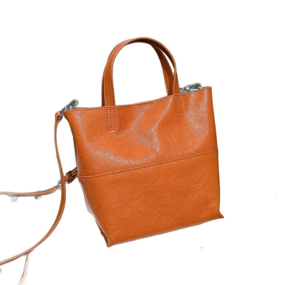 Luxury Hobo Spring/Summer New Large Capacity Single Shoulder Crossbody Bag Fashion Handheld Tote Cover Leather Bucket Bag Women's Bag SENYY