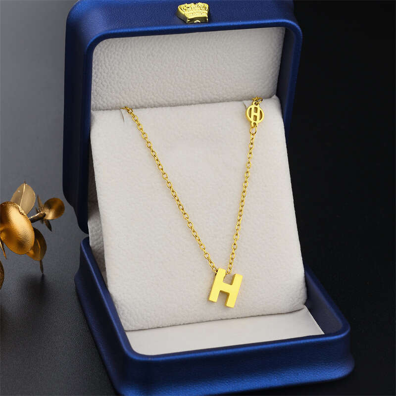 Korean-Style Design Letter H Necklace Collarbone Chain Ins Popular Titanium Steel Personalized Pendant Minimalist Style Choker For Women