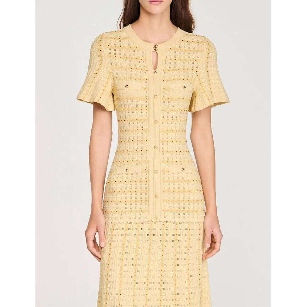 Spring New Women Fashion Hot Diamond Threaded Knitted Dress High Waist Short Sleeve Pleated Robe For Lady Mdng260223