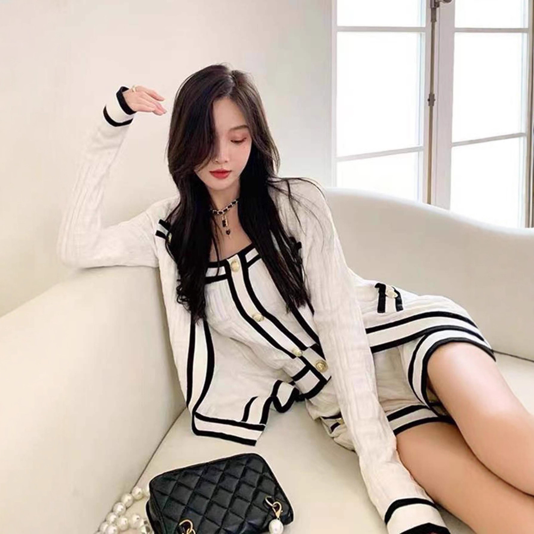 2026 New Designer Luxury Brand Summer Breathable High-end Luxury Fashion Hong Kong Style Women's Retro Fashion Cardigan Short Skirt Knitted Three Piece Set