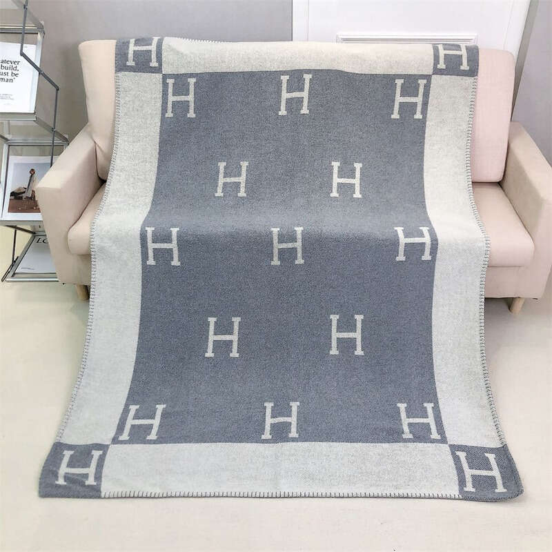 Blanket First Class Airline H Brand Raschel Nap Sofa Cover Air Conditioning Room Blanket Dust Proof Tapestry