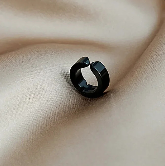 1 pairs Ear Clip Earrings for Men/Women Stainless Steel Painless Punk Black Non-Piercing Fake Cartilage Earring Jewelry 260206