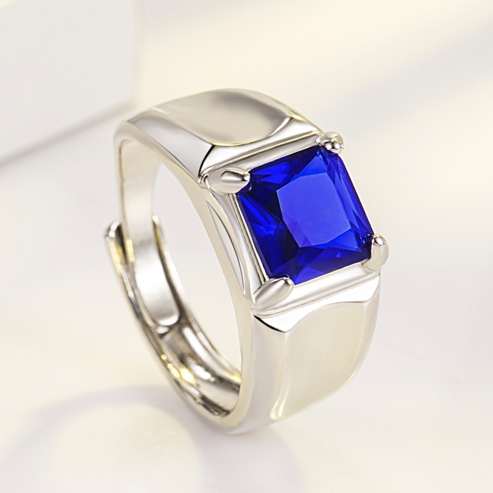 Kalamei bluegreenred stone mens ring colorful gemstone crystal ring simple and bold ring adorned with tanzanite blue corundum CJ191230