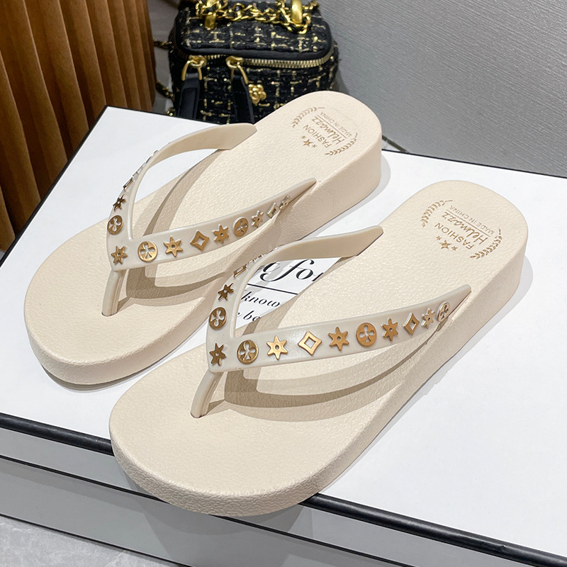 Free Shipping 2026 Summer New Design Arrivals Women Casual Flat Flip Flops Fashion Chunky Versatile Outdoor Beach Slippers