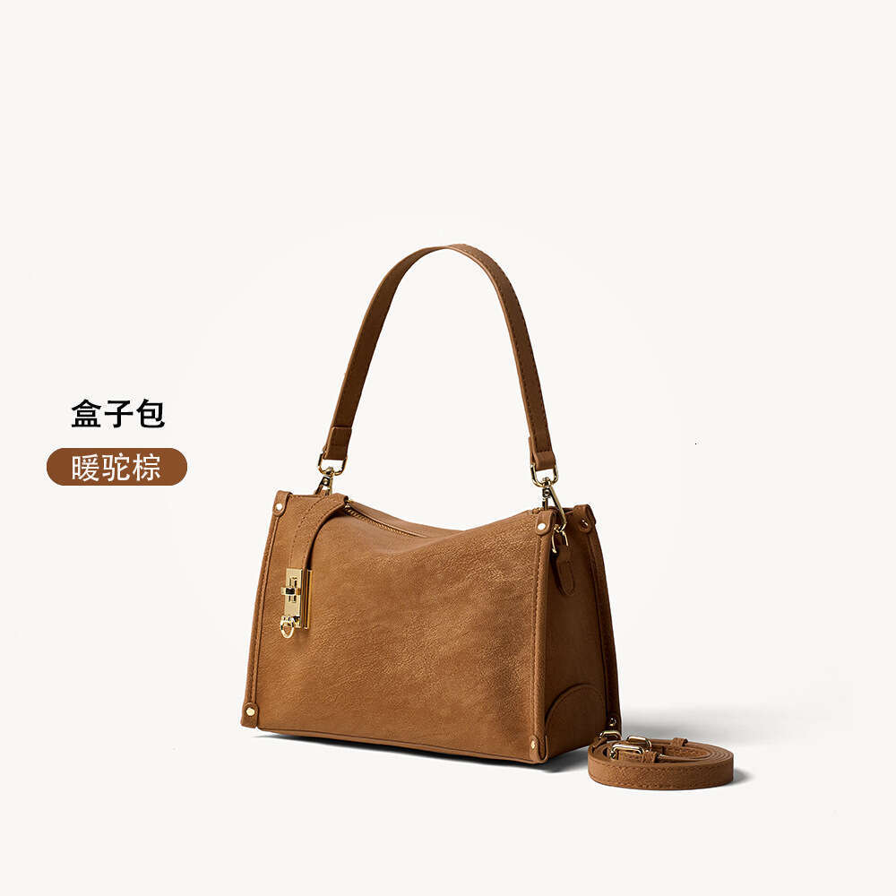 Luxury Shoulder Bags Totes Hobo Boxy Small Square Women New Model Handbag Vintage Light High End Single Crossbody Bag For Commuting SENYY