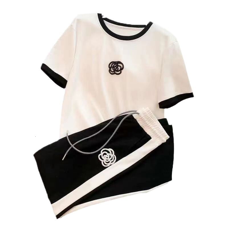2026 New Designer Luxury Brand Summer Casual Fashion Suit For Women With A Niche And Mature Design Style Showing A Slimming And Short Sleeved Sporty L