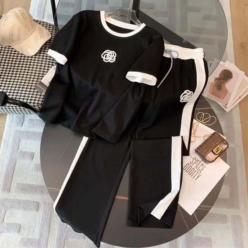 2026 New Designer Luxury Brand Summer Casual Fashion Suit For Women With A Niche And Mature Design Style Showing A Slimming And Short Sleeved Sporty L