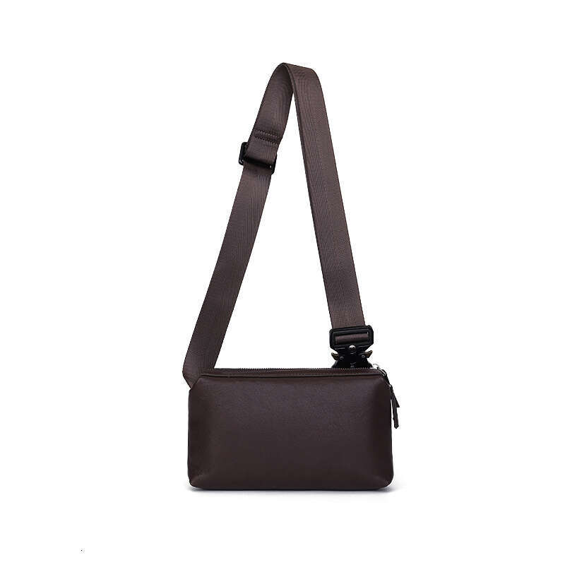 Luxury Shoulder Bags Totes Hobo Genuine Leather Chest For Men Crossbody New Fashion Casual Top Layer Cowhide Small Sling Bag Unisex Daily SENYY