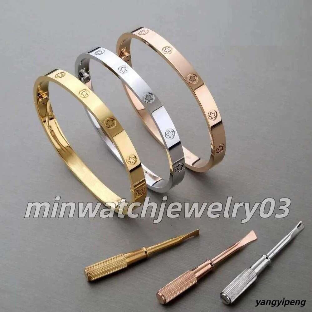 High quality designer bangle CNC precision work V gold plating 18 K wide and narrow version couple bracelet 01