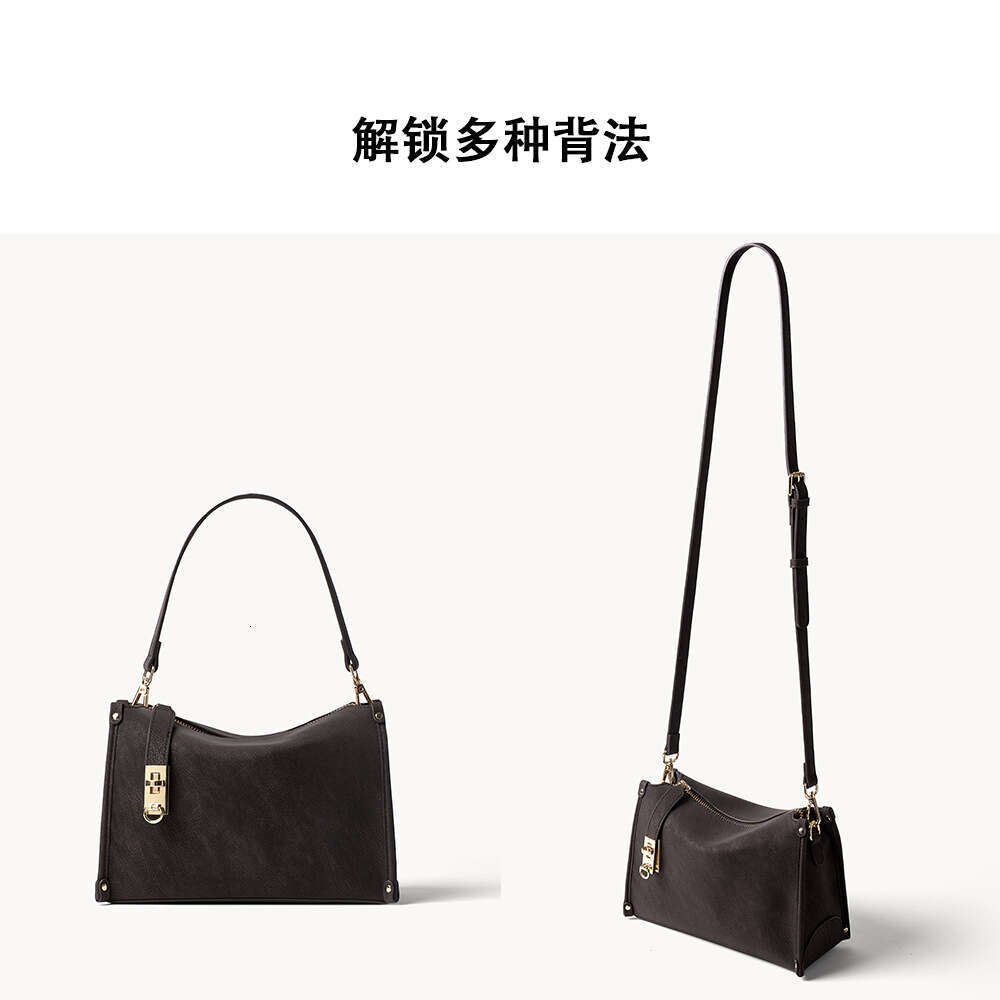 Luxury Shoulder Bags Totes Hobo Boxy Small Square Women New Model Handbag Vintage Light High End Single Crossbody Bag For Commuting SENYY