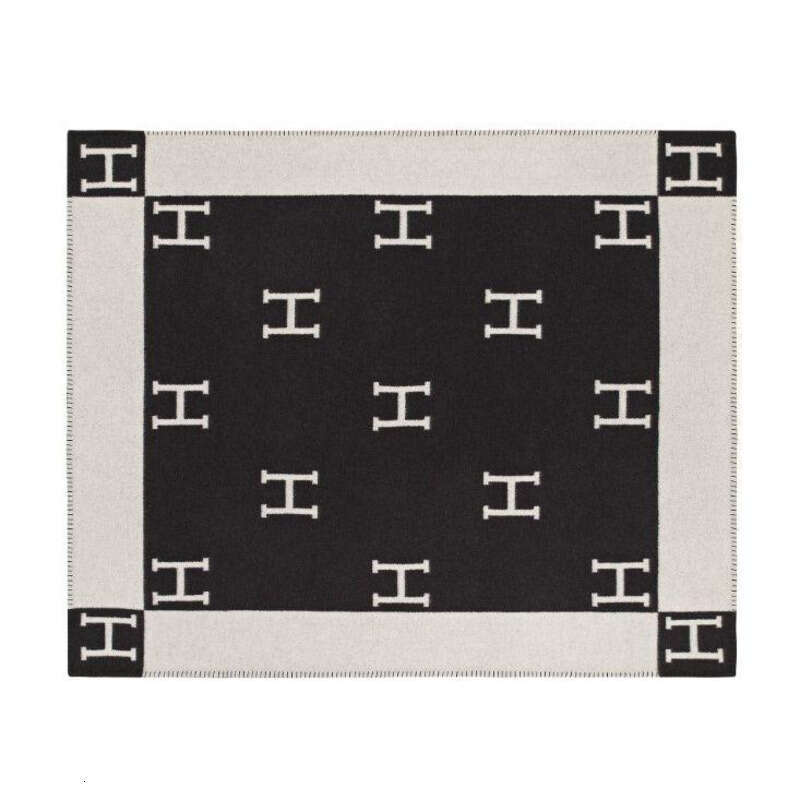 Blanket First Class Airline H Brand Raschel Nap Sofa Cover Air Conditioning Room Blanket Dust Proof Tapestry