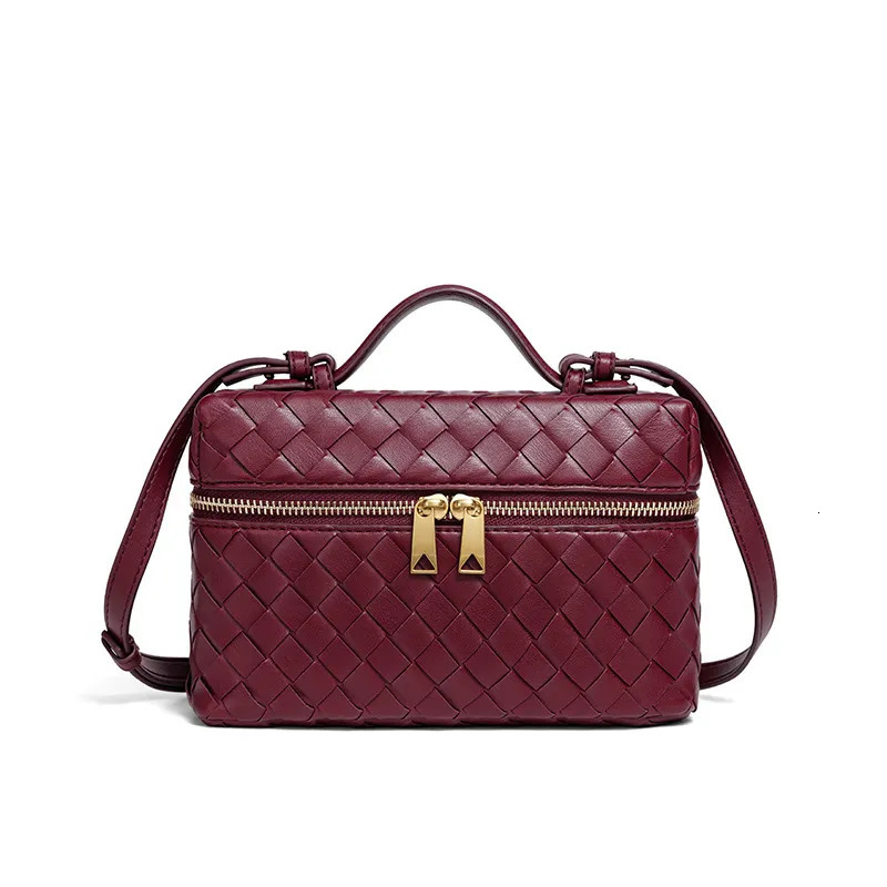 2025 Hot Selling Fashionable Lunch Box Handmade New Zipper Trendy Single Shoulder Handheld Diagonal Cross Bag Free Shipping Designer