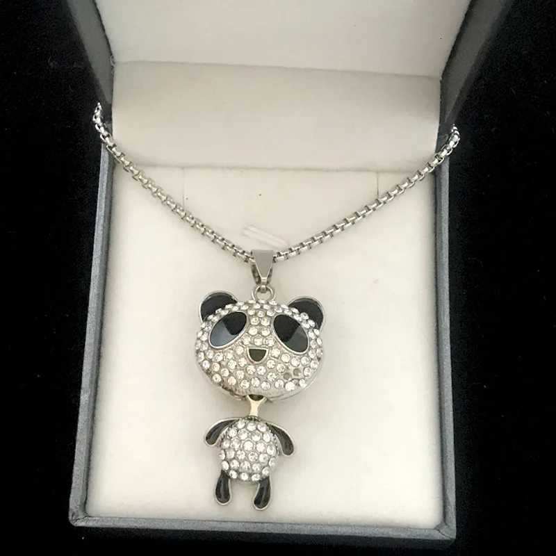 Fashion Movable Panda Necklace Lady Exquisite and Cute Cartoon Animal Hip-hop Personality All-match PendantXJ260224