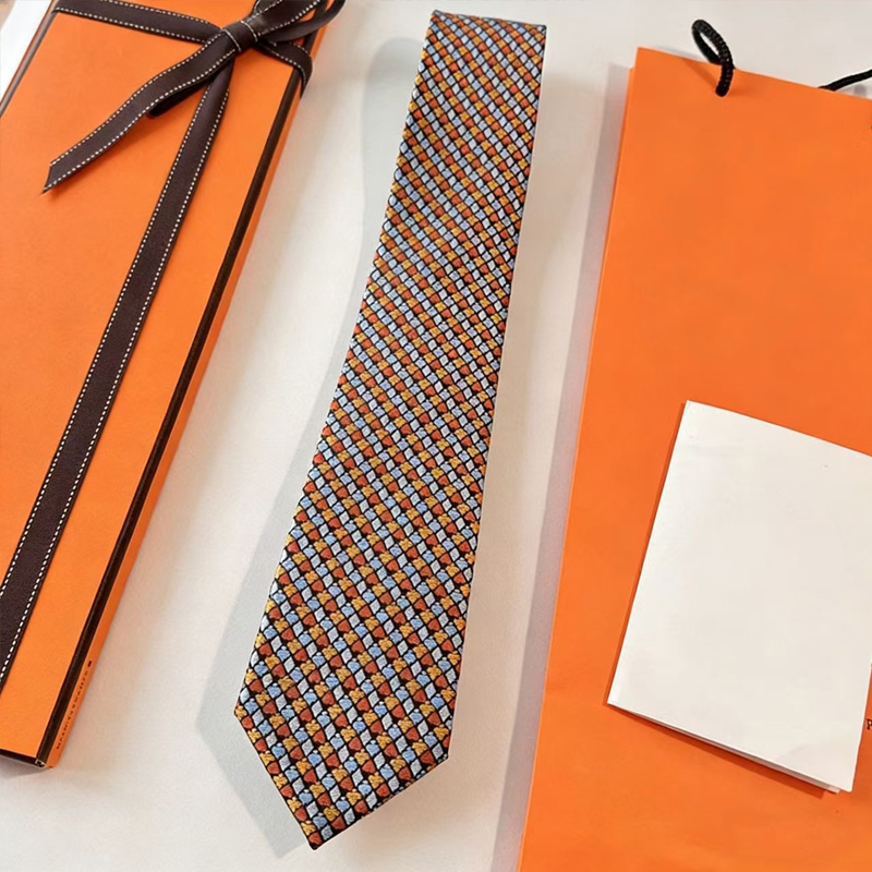 Luxury Silk Tie and Fashion Caps Hats Designer Necktie With Gift Box Elegant Perfect Present Men's Accessory