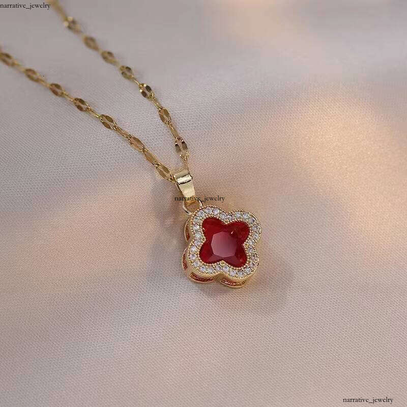 Crystal Four-Leaf Clover Flower Pendant Fashion Sterling Silver VVS Moissanite Collarbone Chain Necklace