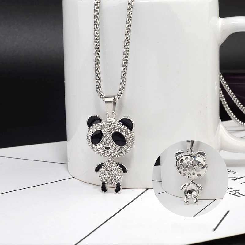 Fashion Movable Panda Necklace Lady Exquisite and Cute Cartoon Animal Hip-hop Personality All-match PendantXJ260224