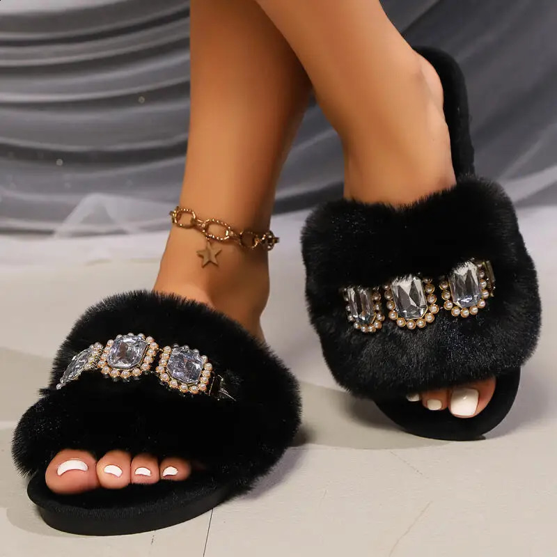 Crystal Decoration Furry Slides Women 2025 Winter Warm Short Plush Flat Heel Indoor Slippers Soft Non Slip Fur Slippers 260124