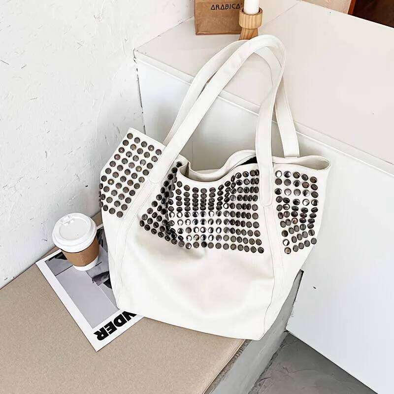 Fashion Rivet Tote New Large Capacity Shopping Women's Handheld Single Shoulder Underarm Bag Z260224