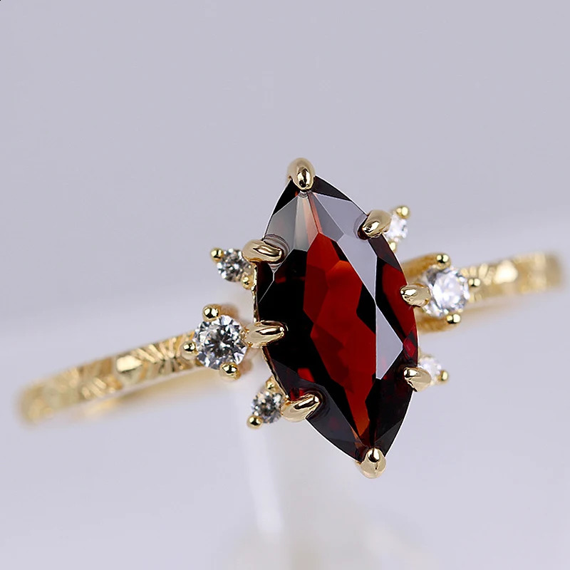 LAMOON Vintage Natural Garnet Rings For Women Natural Gemstone Wedding Engagement Ring 925 Sterling Silver Gold Plated 260124