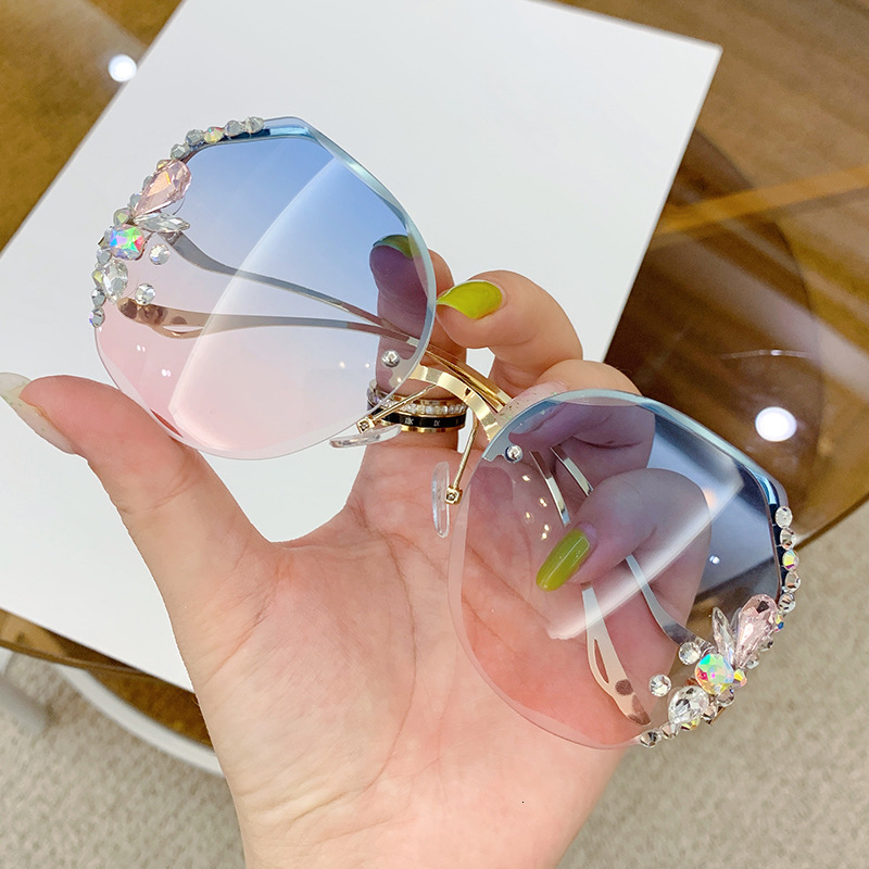 New Fashion Internet Celebrity Diamond-Studded Sunglasses for Women High-End Look Face-Slimming Frameless Edge-Cut Sunglasses
