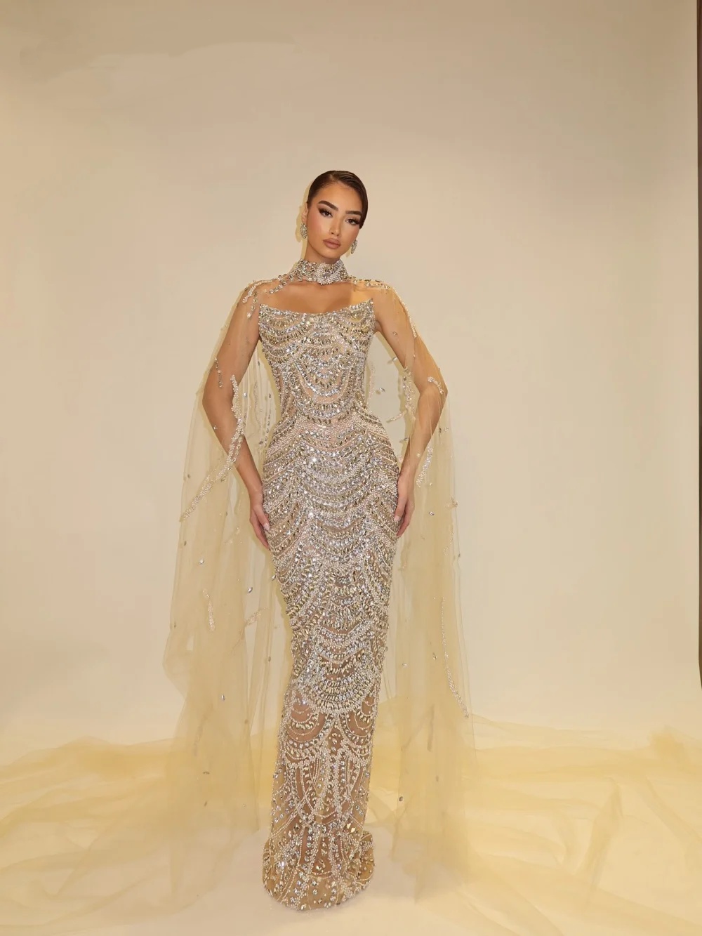 Luxury Strapless Evening Dresses Crystal Pearls Prom Dress Beading Illusion Sleeveless Customized Party Gowns Vestidos De Noche Plus Size