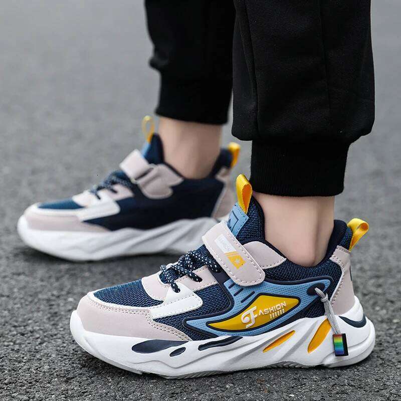 2023 New Children Sneakers for Boys Mesh Breathable Running Sports Kids Flat Casual Shoes Big Size 39 40 26W0224