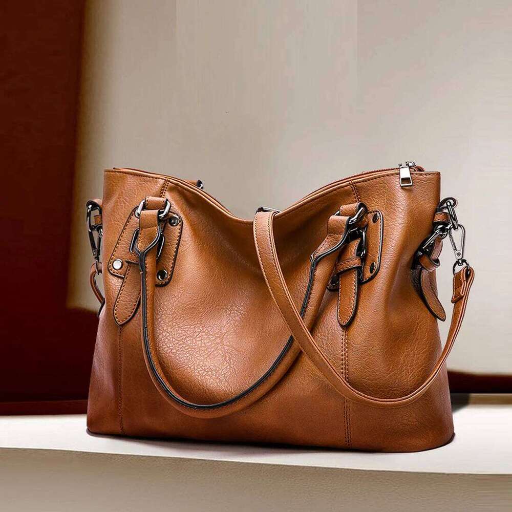 New Fashion Tote Retro Simple One Shoulder Women's Large Capacity Texture Handbag Elegant and Versatile Crossbody Bag Z260224