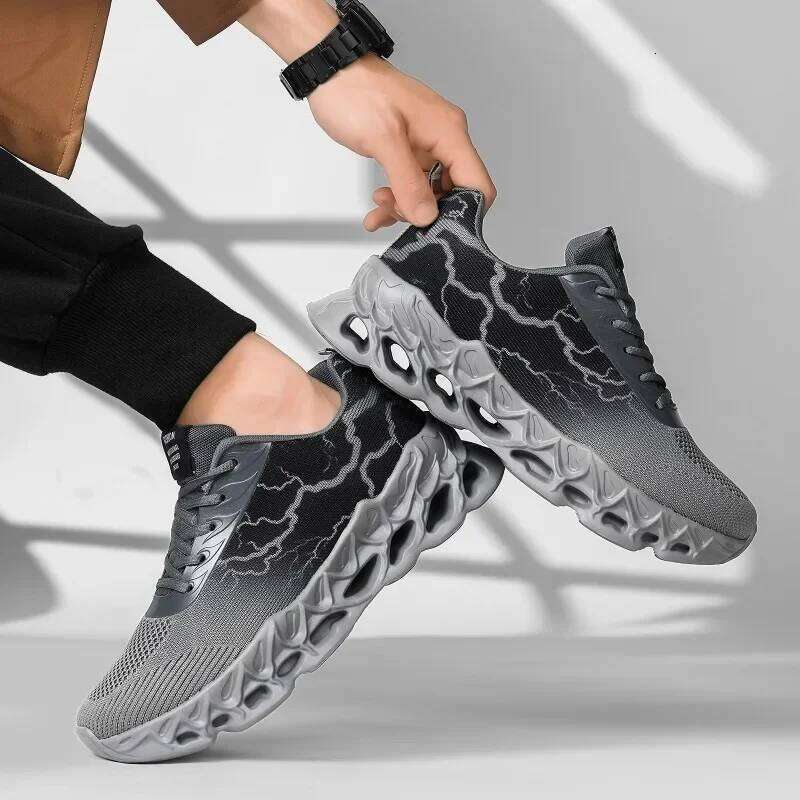 MAEDEF Mens Lightweight Breathable Athletic Footwear Non Slip Comfortable Sneakers for Outdoor Running Shoes