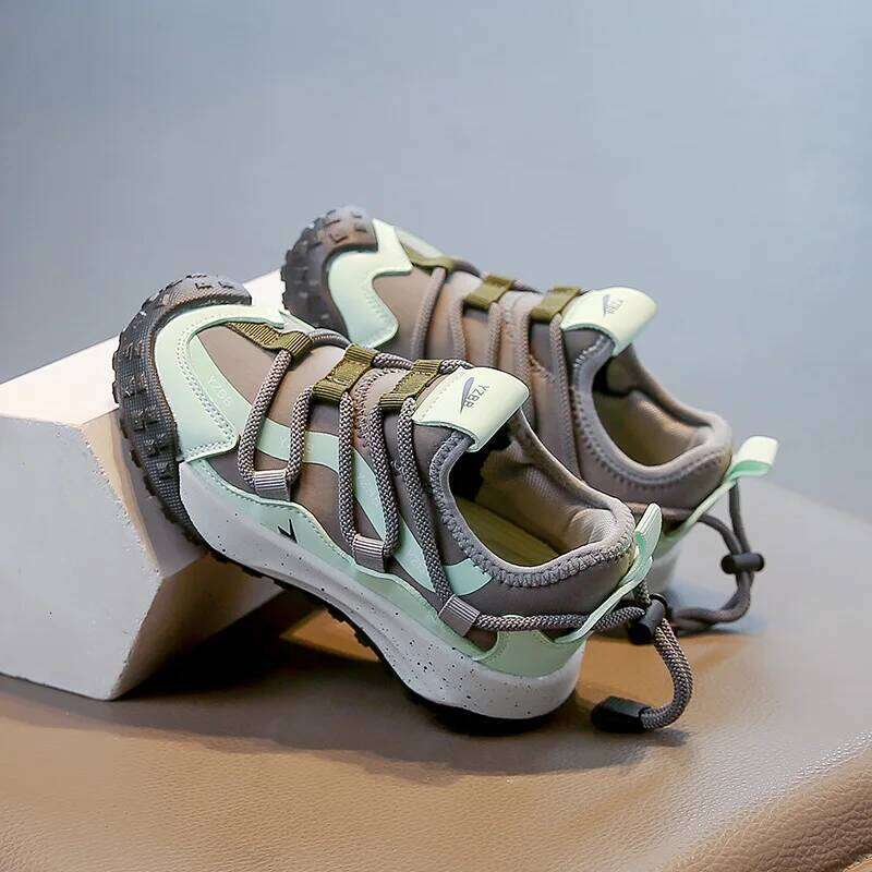 2026 Hot Selling Autumn Childrens Sports Lightweight Foot Protection Running Outdoor Wrapped Stable Casual Shoes 26W0224