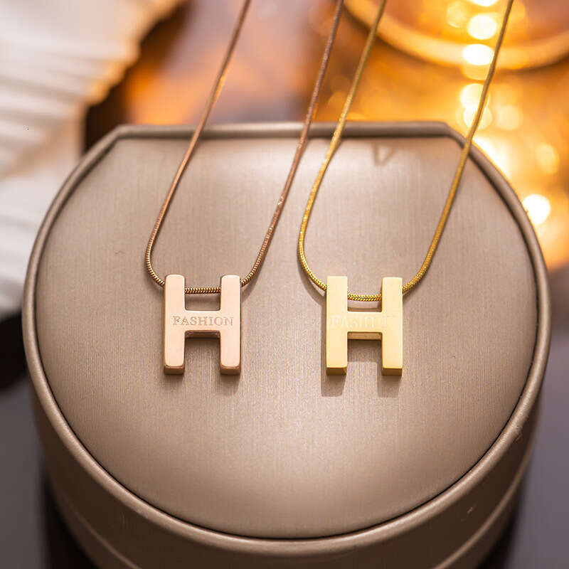 H Letter Necklace Collarbone Chain Fashionable And Simple Women's Neck Accessory