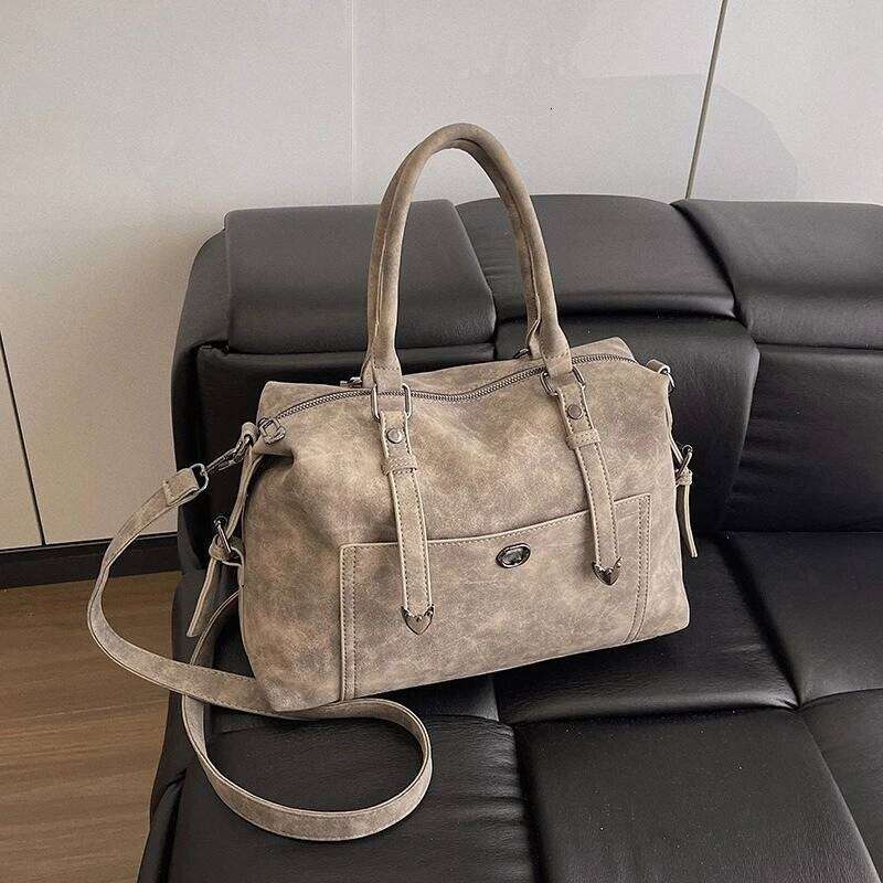 2025 Large Capacity Crossbody for Women Casual Sports Luxurious Handbag Simple Commuting Shoulder Bag Z260224