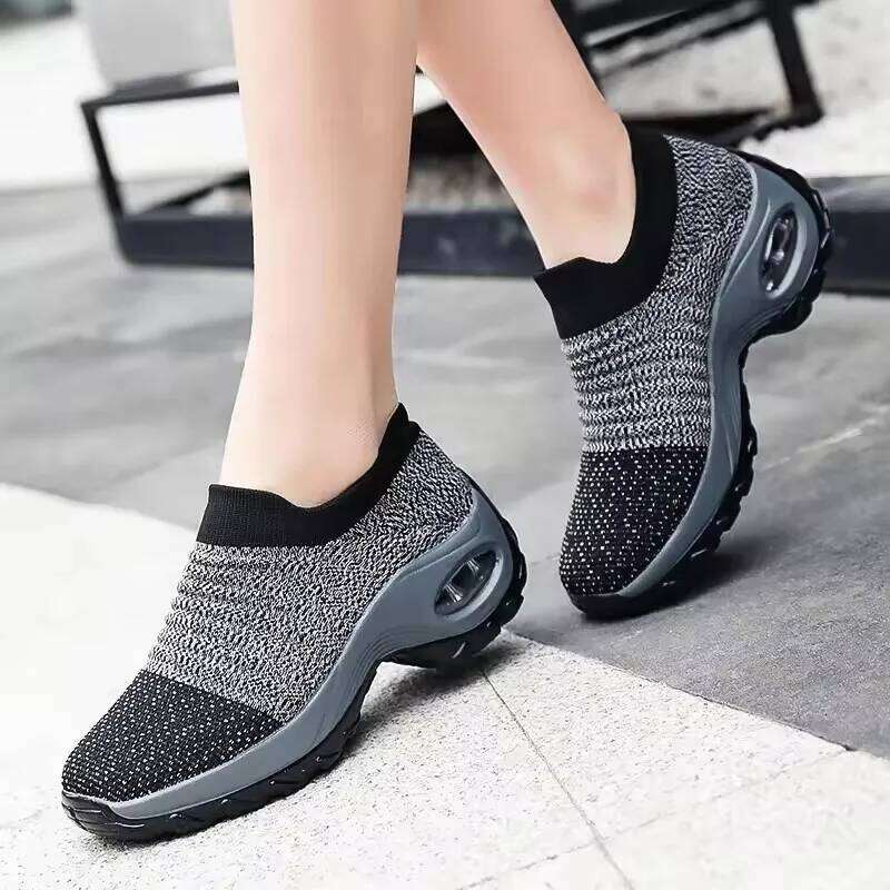 Cool Women's Mesh Slip on Breathable Thick Soled Versatile Flexible Suitable Daily Commuting Outdoor Sports Casual Shoes