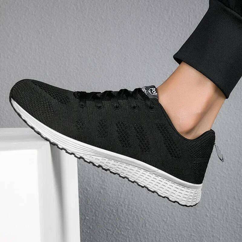 Men Lightweight Luxury Sneakers Breathable Casual Running Trainers Sport Basketball Walking Jogging Shoes Tenis Masculino