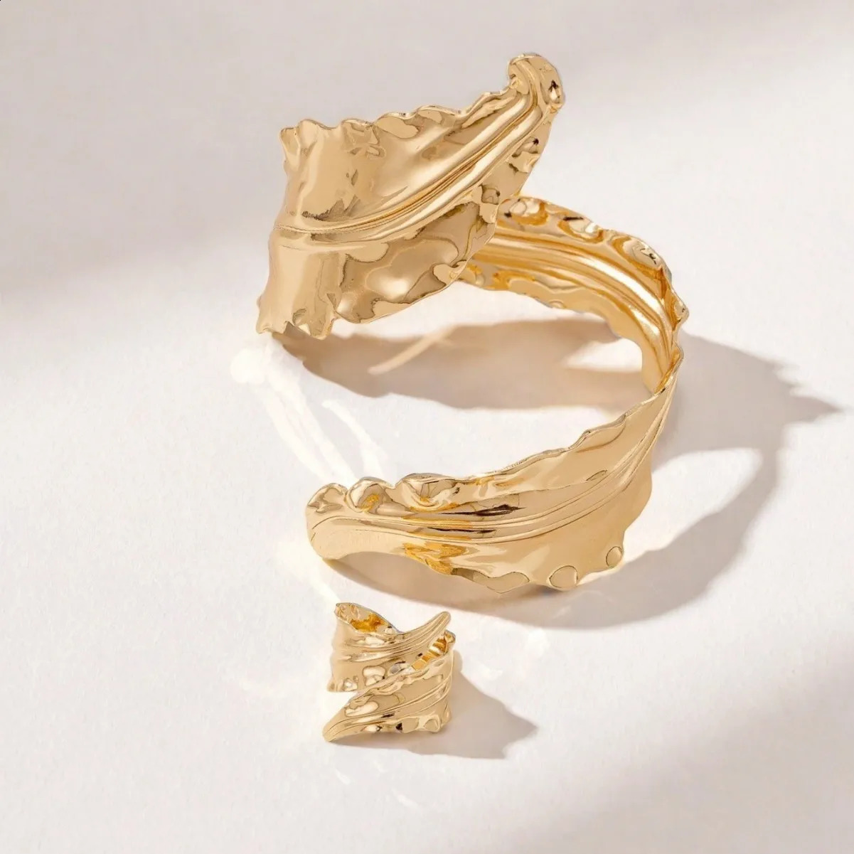 Bohemian Wrinkle Leaf Bracelet Ring Set for Women Artistic Elegant Adjustable Nature Style Jewelry Party Accessories 260207