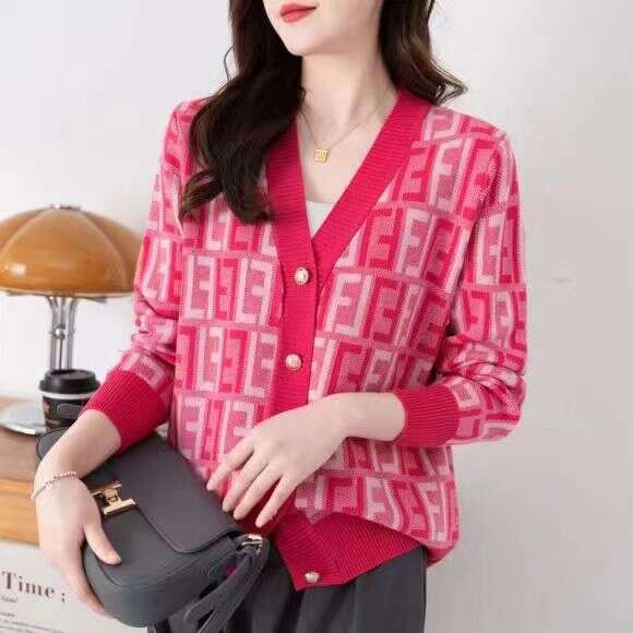 Spring And Autumn Hot-Selling Knitted Cardigan Fashionable Age-Reducing V-Neck Women's Top Versatile Letter Jacquard Long