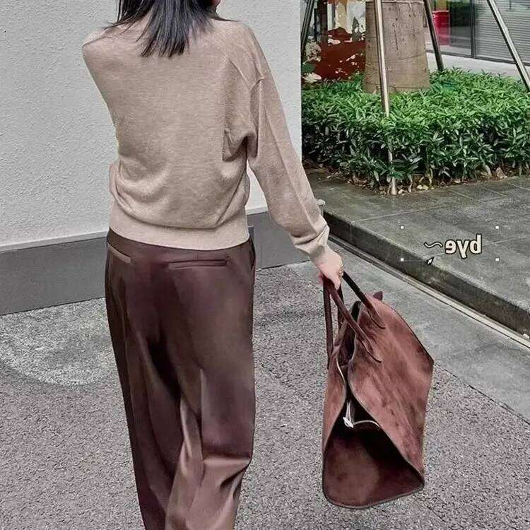 Ladies' Top-handle Bag High-end Feel Niche Design Large Capacity Vintage Commute Handbag For Autumn/winter Season Z260224