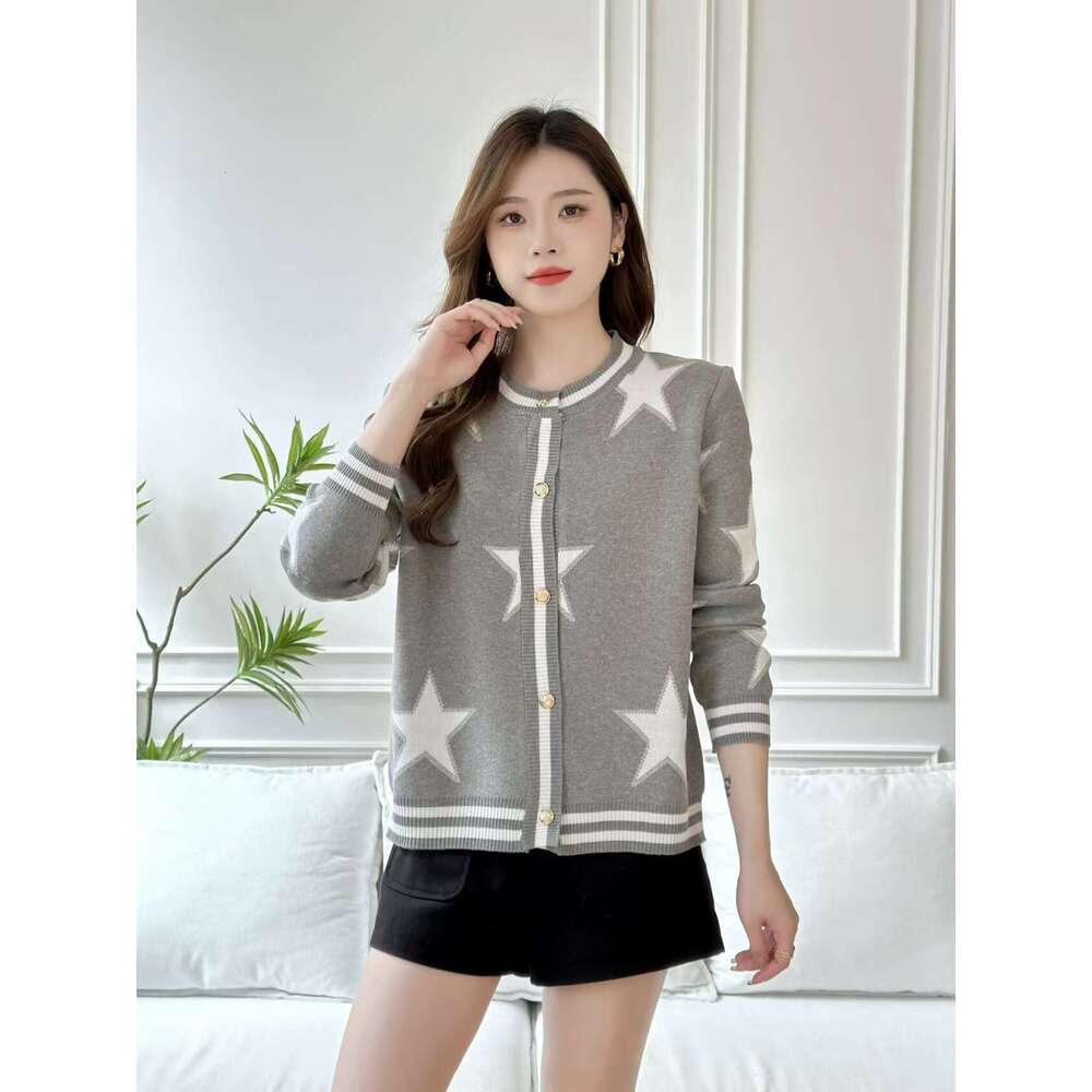 High-End Niche Designer Lazy Style Color-Block Five-Pointed Star Knitted Cardigan Fashion Versatile Slimming