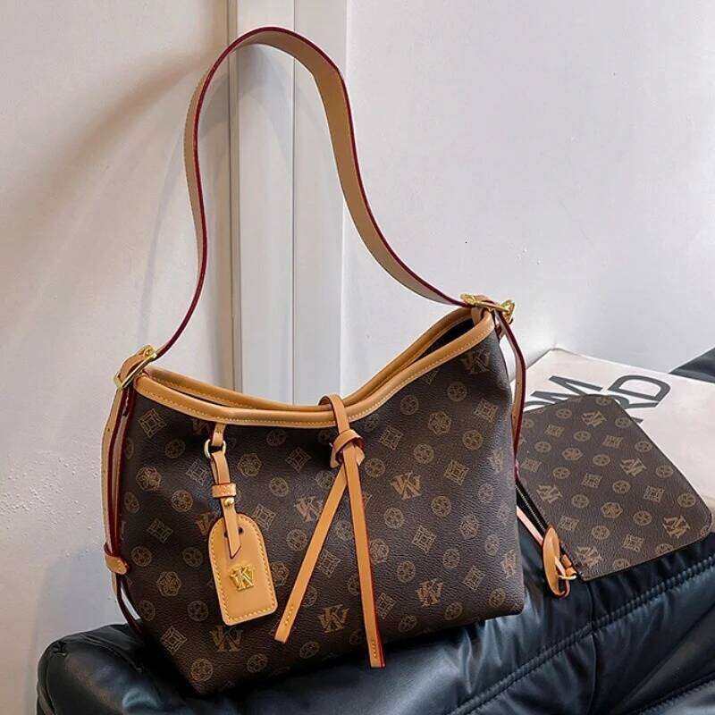 Inspired Retro Crossbody Bag Vintage Square Satchel Textured Leather Large Capacity Shopper With Logo Z260224