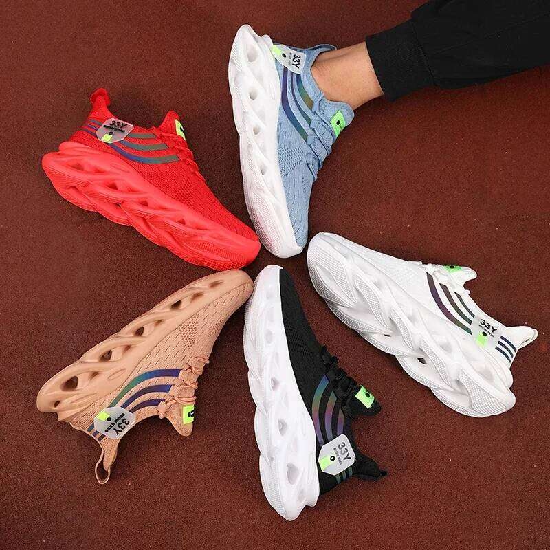 Casual Summer New Style Mesh Breathable Lightweight Cushioned Comfortable Sports Walking Shoes for Men and Women