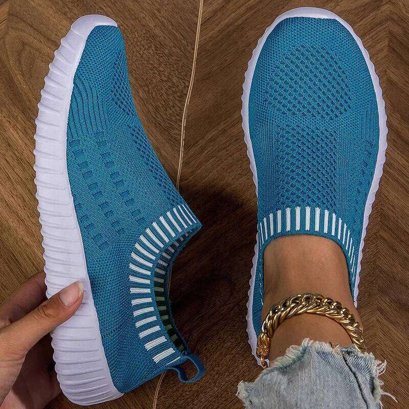 Flats Slip-on Fashion Breathable Walking Mesh Casual Sneakers Women Gym Vulcanized Tenis Shoes Female Footwear