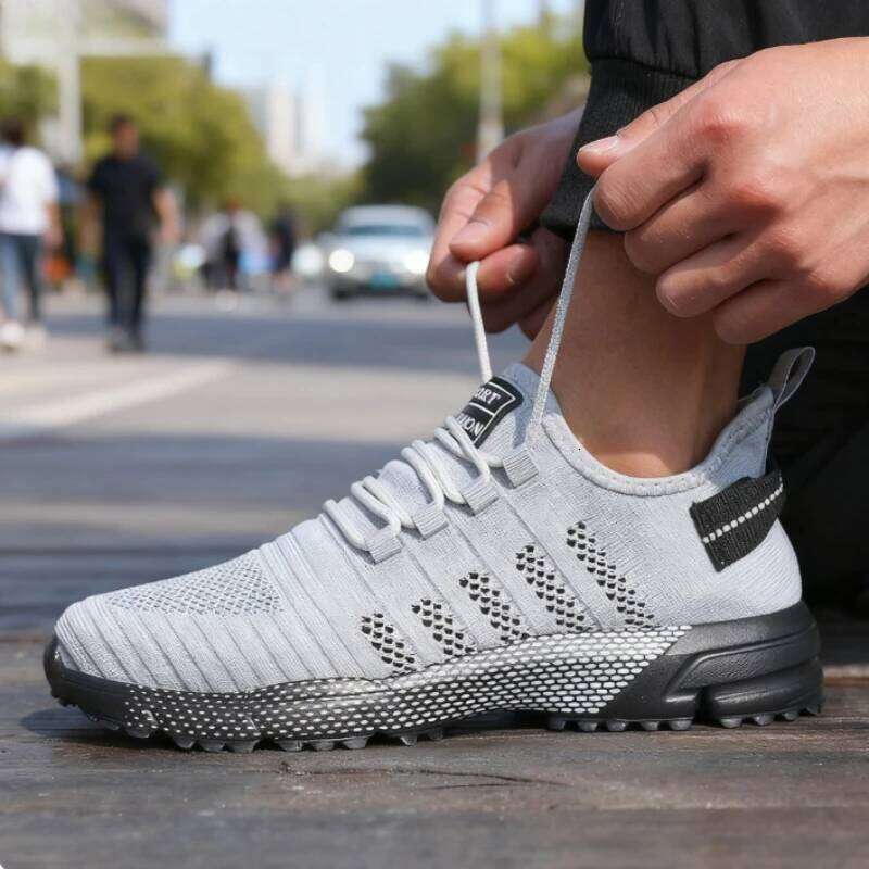 Running for Super Fast Ultra Light Comfortable Fashionable Flat Sneakers High-quality Breathable Mesh Tennis Shoes Men