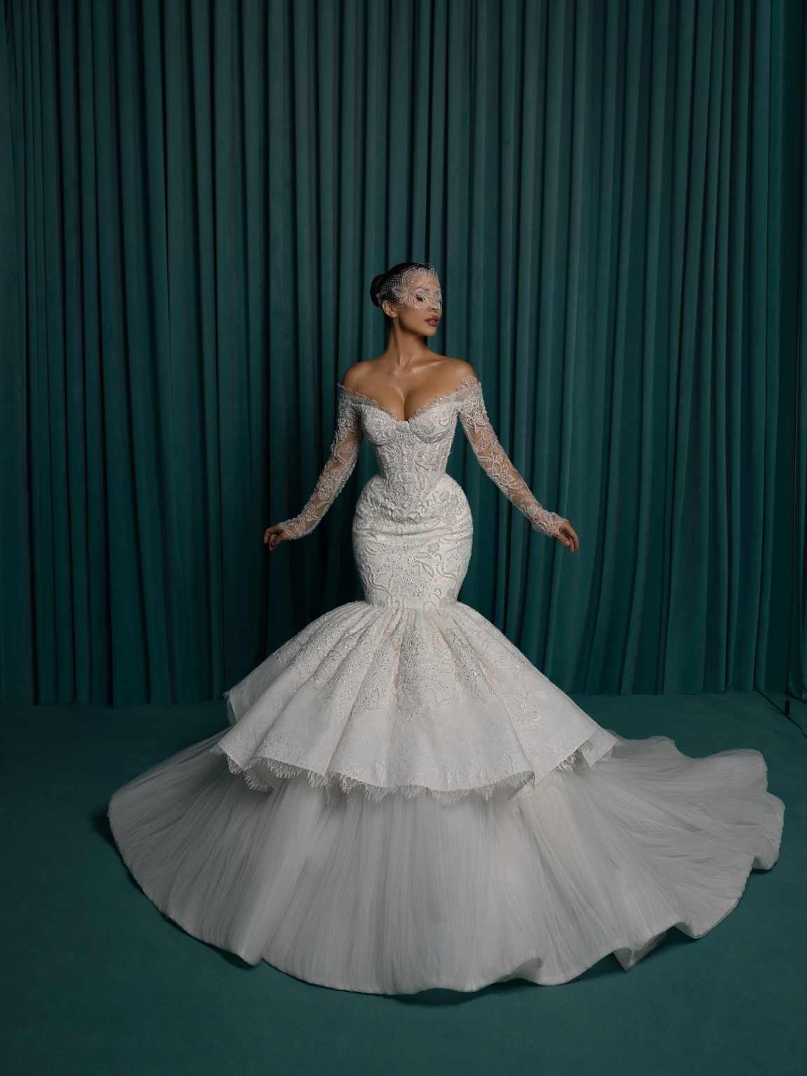 Exquisite Mermaid Wedding Dresses Off-Shoulder Long Sleeve Lace Appliques Beaded Bridal Gowns Tiered Skirts Customized Vestido De Novia