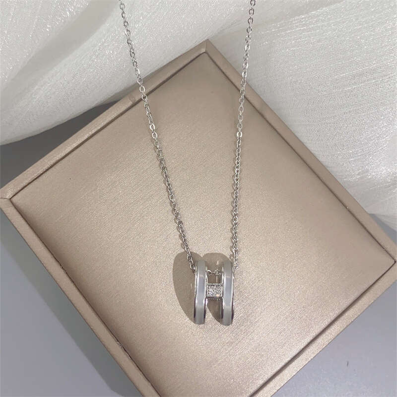 Korean-Style Simple Cat's Eye Stone Inlaid With Diamonds H-Letter Titanium Steel Necklace Letter Clavicle Chain